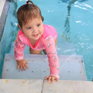 Imagem de capa para o Curso online Natação para bebês a partir de 6 meses