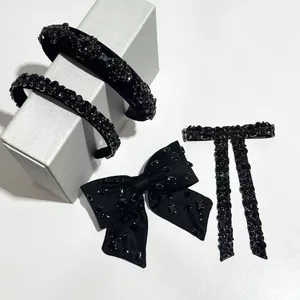 Imagem de capa para o Curso online Mini Curso Engrampados na Prática - Tiara Mariana, Tiara Dulce, Laço Dulce e Laço Maitê