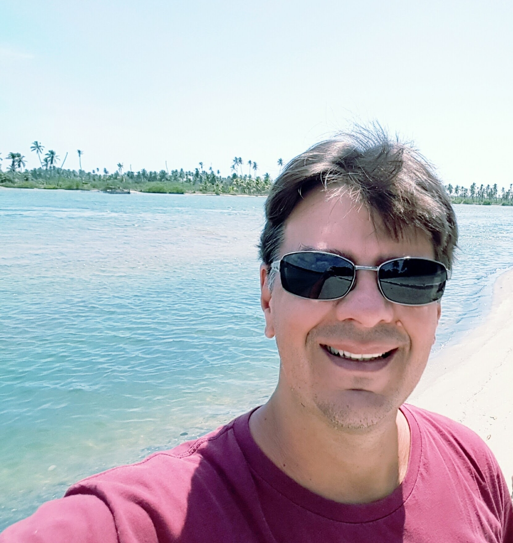 Prof. Ednewton de Vasconcelos