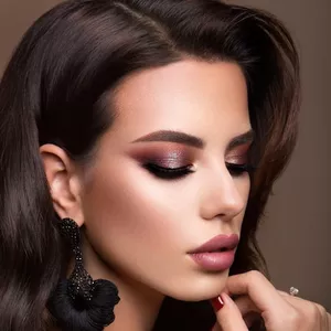 Imagen de portada para Curso online Maquillaje Profesional y Moda