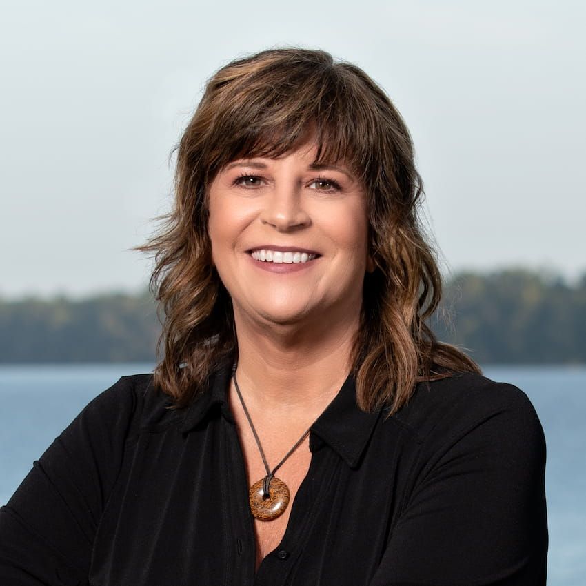 Dr. Elizabeth Wynter