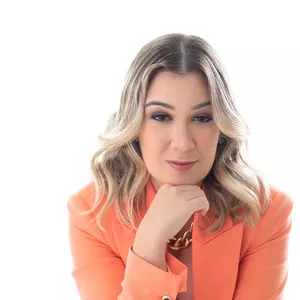 Imagem de capa para o Curso online Assinatura Mentoryca by Isa Rangel