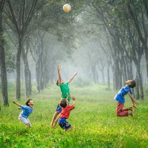 Imagem de capa para o Ebook Guia Prático para Acalmar a Ansiedade Infantil