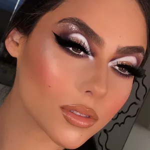 Imagem de capa para o Curso online Cut Crease - Pri Selusniak Makeup