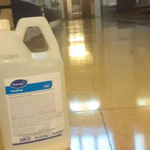 Imagem de capa para o Ebook Tratamento Ideal de Piso com Cera Acrilica :Guia Completo com Linha Diversey