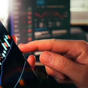 Imagem de capa para o Ebook Guia Completo para o Sucesso Financeiro Online