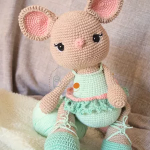 Imagem de capa para o Ebook Lily, a ratinha bailarina!