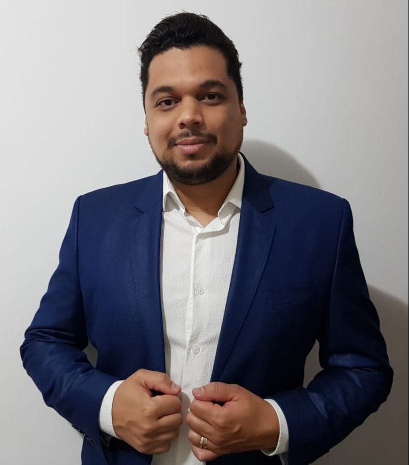 Pr. Fernando Pires