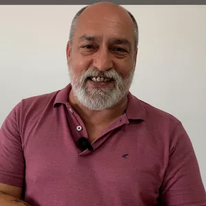 Imagem do curso PAPO DE VENDEDOR - Parte 2: Construindo a sua empresa e pensando na estruturação do seu negócio 