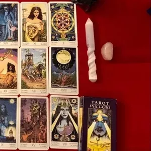 Imagen de portada para Curso online 🌟 6 De Espadas Tarot: Descubre Tu Camino hacia la Paz Interior 🌟