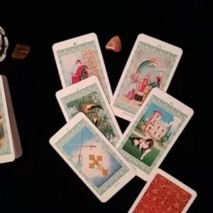 Imagen de portada para Curso online 🌟 Tarot Gratis: Tirada de Tarot Gratis 12 Cartas 🌟