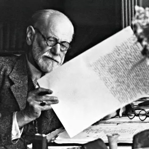 Imagem de capa para o Curso online Tarot Simbólico Freudiano