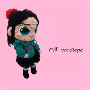 Imagem de capa para o Ebook Boneca vanellope  em amigurumi 