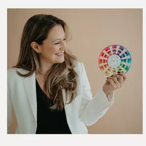 Imagem de capa para o Curso online Cores que Me Vestem