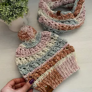 Imagem de capa para o Curso online Curso GORRO + GOLA Algodão Doce