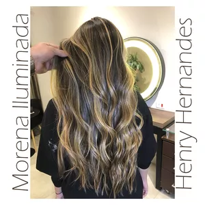 Imagem de capa para o Curso online Blond Experience - HENRY HERNANDES