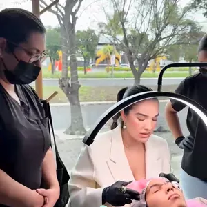 Imagen de portada para Curso online Domina el Arte del Lifting de Pestañas y Diseño de Cejas