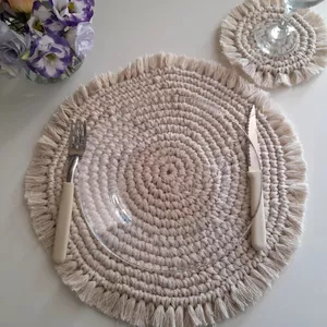 Imagen de portada para Ebook ¡Transforma Tu Mesa y Tu Pasión! Descubre el Mega Pack Flores y Punto: Tu Jardín de Crochet para una Mesa de Ensueño.