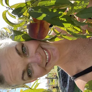 Cover image for Online course Cultivating Connection with Nature's Bounty