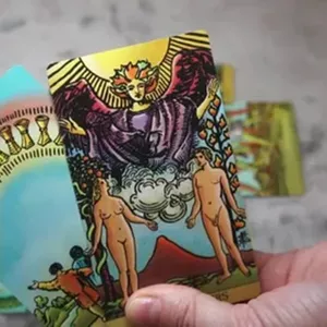 Image de couverture pour le Cours en ligne Explorez Votre Destin avec un Voyant Gratuit en Tchat 🌟