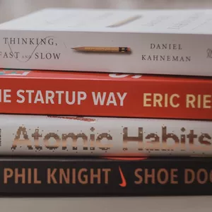 Imagem de capa para o Ebook Desenvolvimento Pessoal: Invista em Si Mesmo