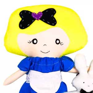Imagem de Alice da FluFlu - Estilo Americana  - Curso Online Passo a Passo com Moldes em Tamanho Real criado por Fluflu Dolls Bonecas de Pano na hotmart