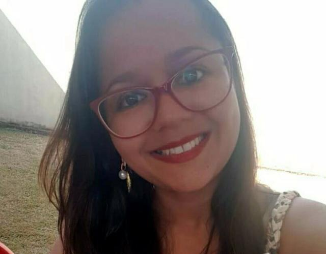 Caroline França