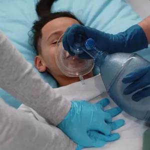 Imagem de capa para o Curso online Pós-Graduação Emergência Pediátrica