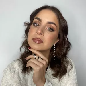 Imagem de capa para o Curso online RISE, GODDESS