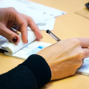 Imagem de capa para o Curso online Administração [80 HORAS]