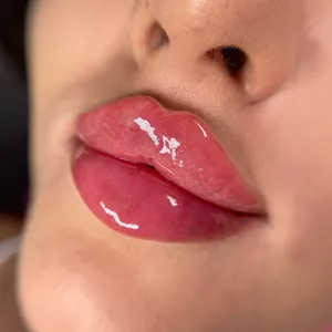 Imagen de portada para Curso online Russian Lips Online Masterclass Tutorial 