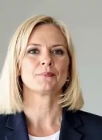  Patrícia, 38 anos