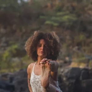 Imagem de capa para o Curso online Movimento através do yoga