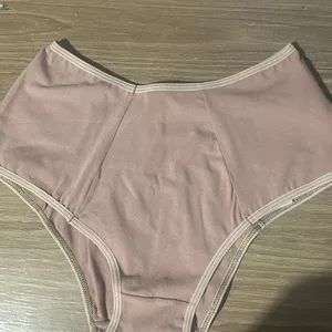 Imagem de capa para o Ebook calça plus Julia