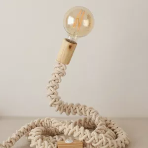 Imagem de capa para o Curso online Luminárias de Corda em Macramê - IALAI ART Por Laiz Alionço