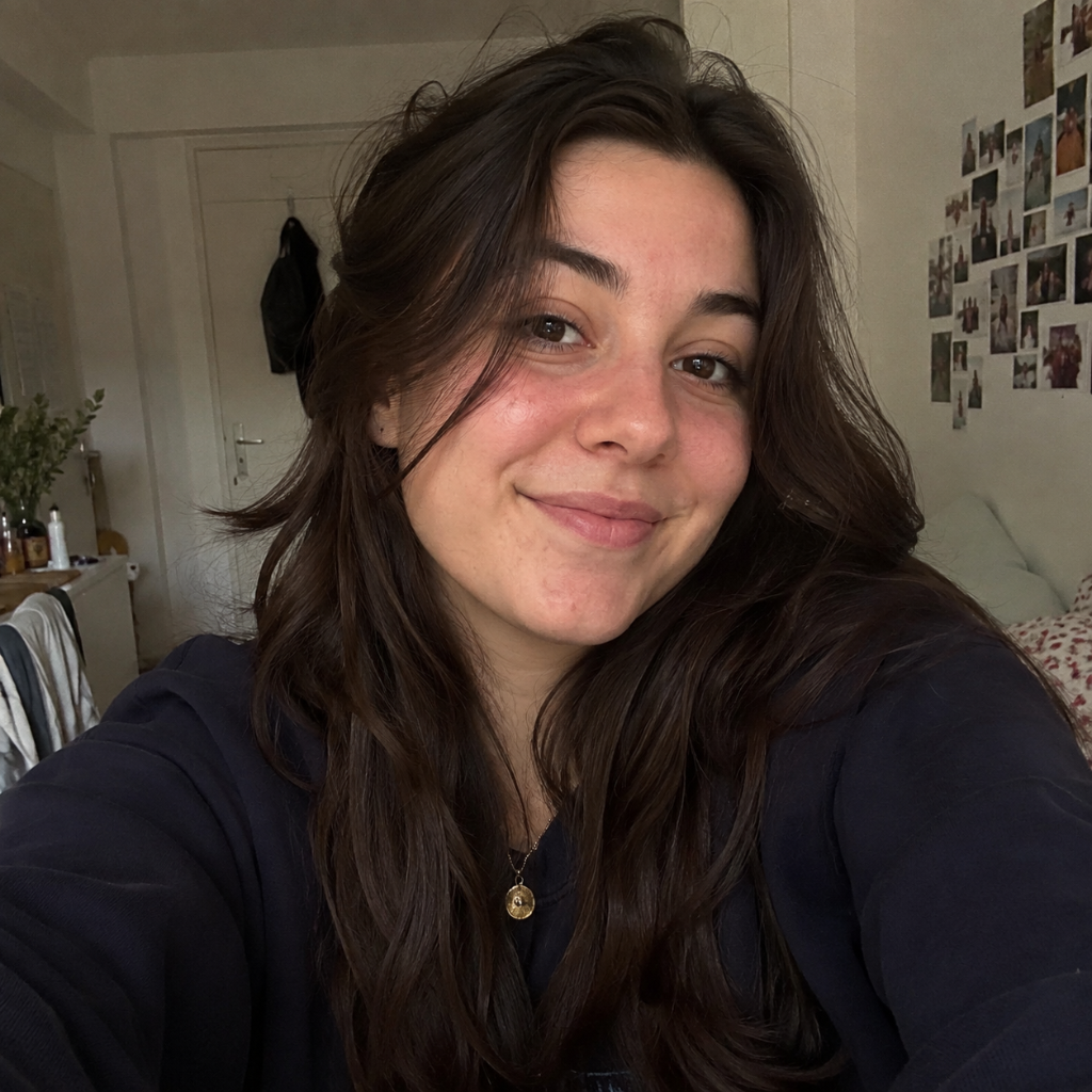 María