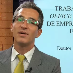 Imagem de capa para o Curso online Teletrabalho em home office: De domésticas a celetistas? 