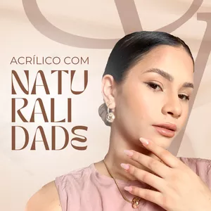 Acrílico com naturalidade por Pâmela Victória