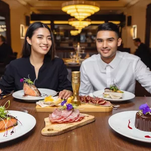 Imagen de portada para Ebook Atrae "Clientes y Aumenta tu Visibilidad"