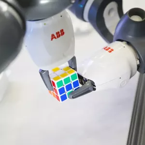 Imagem do curso Robótica Colaborativa - Conceitos e Programação - YUMI ABB