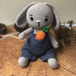 Imagem de capa para o Ebook Coelho Bentinho Amigurumi 