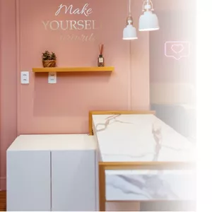 Imagem de capa para o Ebook Guia Prático de Extensão de Cílios