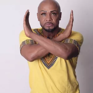 Imagem de capa para o Curso online Sambando com mestre Carlinhos Salgueiro - Plano de assinatura mensal