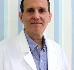 Dr. Nelson Lobo | Pediatra