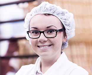 Ana Martínez, Gerente de Desarrollo de Productos