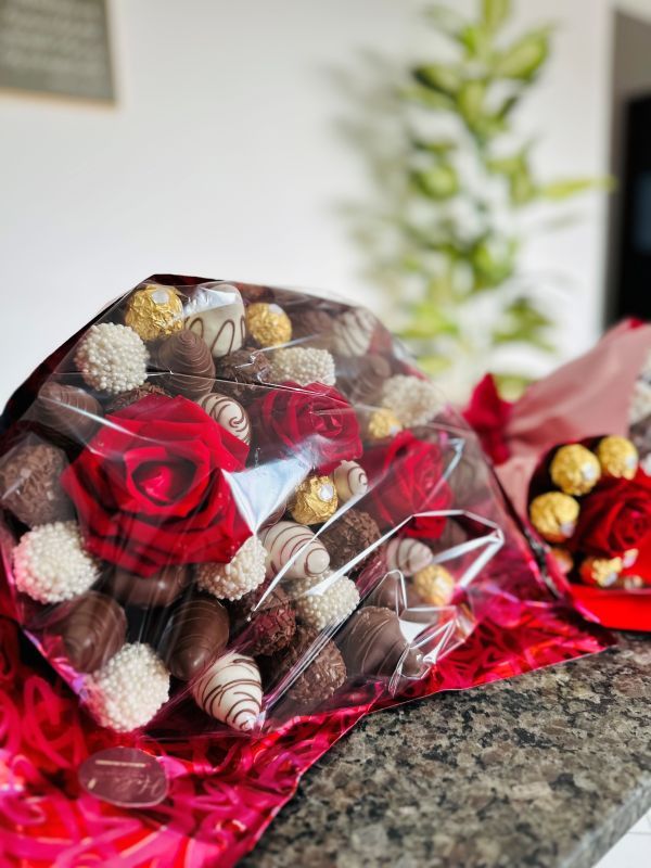 Imagem do curso Buquês de Chocolate - Helo Magalhães