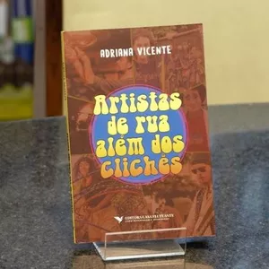 Imagem de capa para o Ebook Artistas de rua além dos clichês