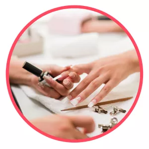 Imagem de capa para o Curso online Guia Design de Unhas em 17 Dias