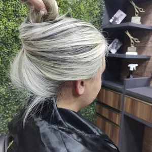 Kairós expert em mechas!