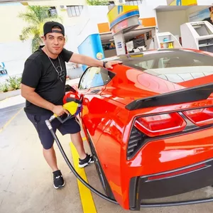 Imagem de capa para o Curso online BOMBANDO NO YOUTUBE COM MAIKI021